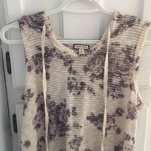 Eyeshadow hooded tank